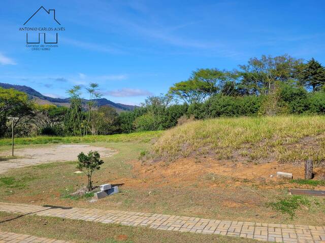 Venda em Azevedo - Joanópolis