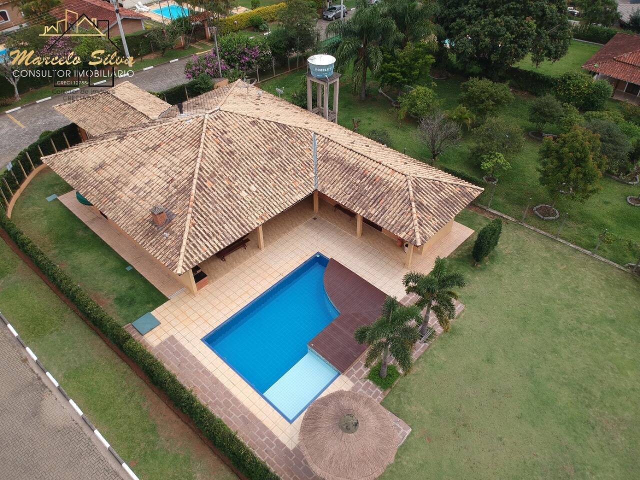 Fazenda à venda com 4 quartos, 208m² - Foto 2