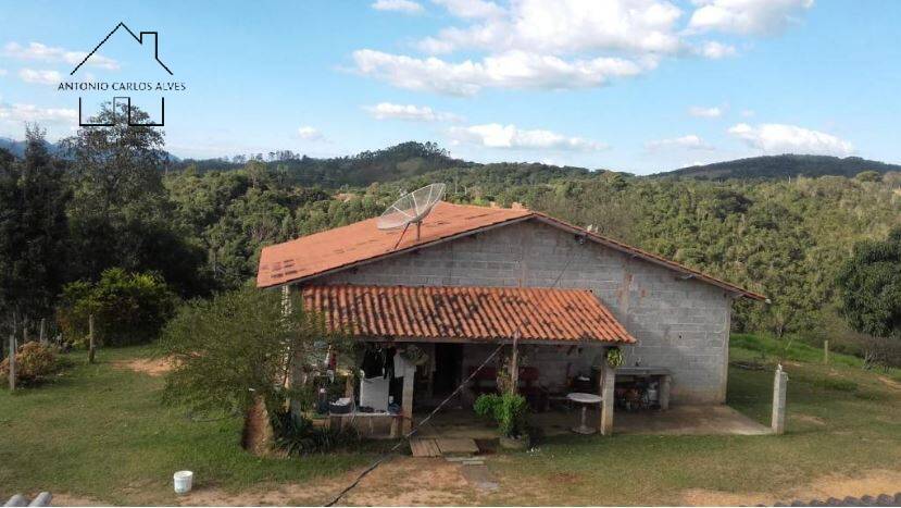 Fazenda à venda com 3 quartos, 240m² - Foto 3