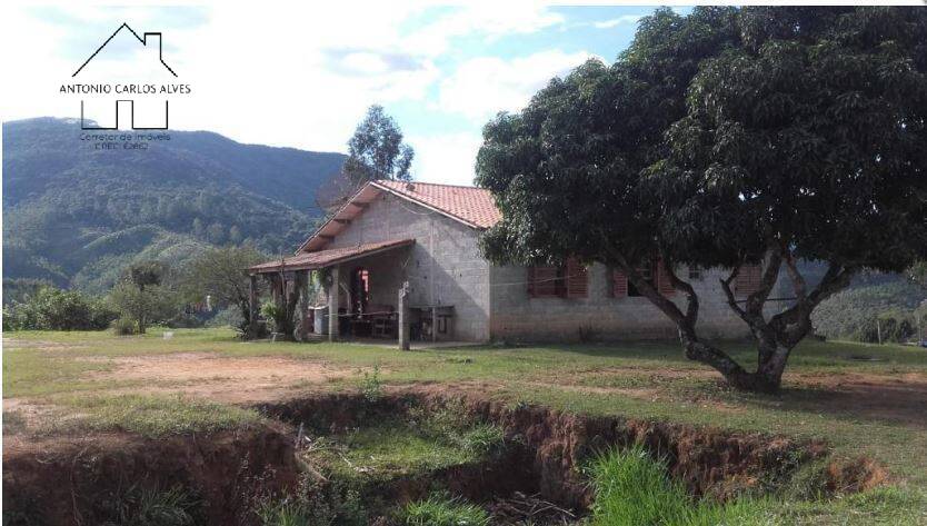 Fazenda à venda com 3 quartos, 240m² - Foto 7