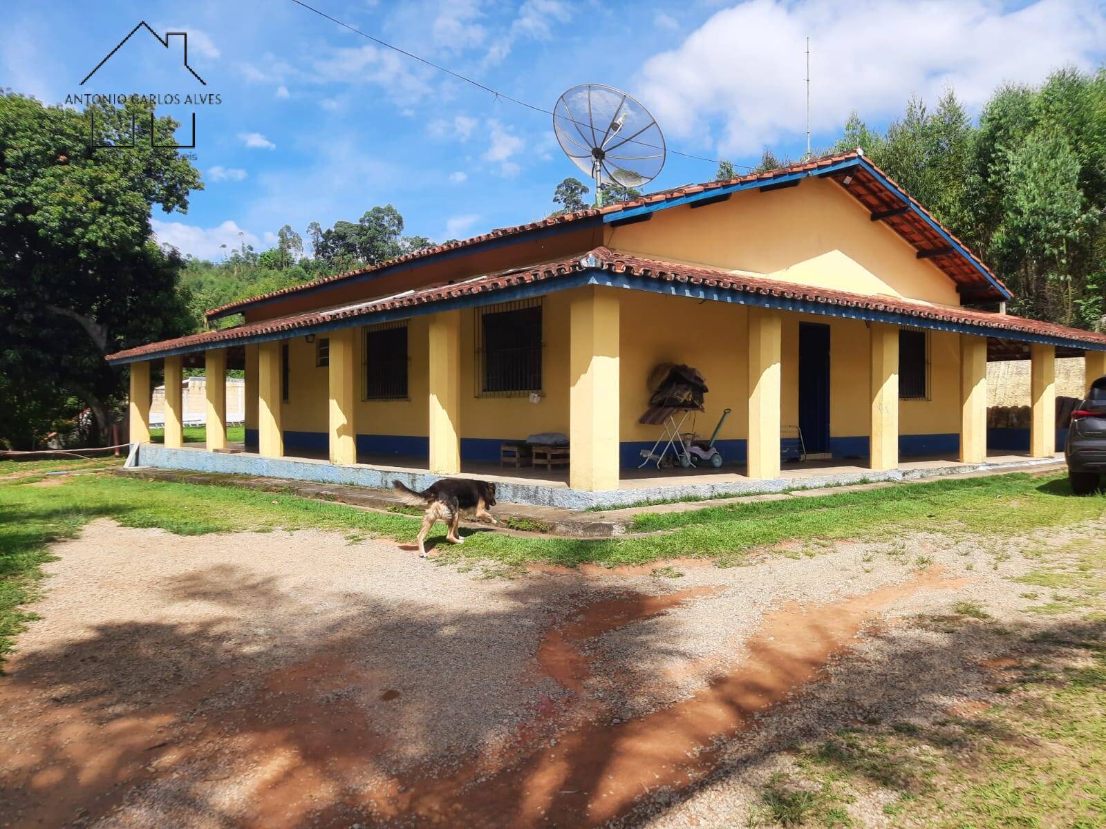 Fazenda à venda com 4 quartos, 127m² - Foto 1