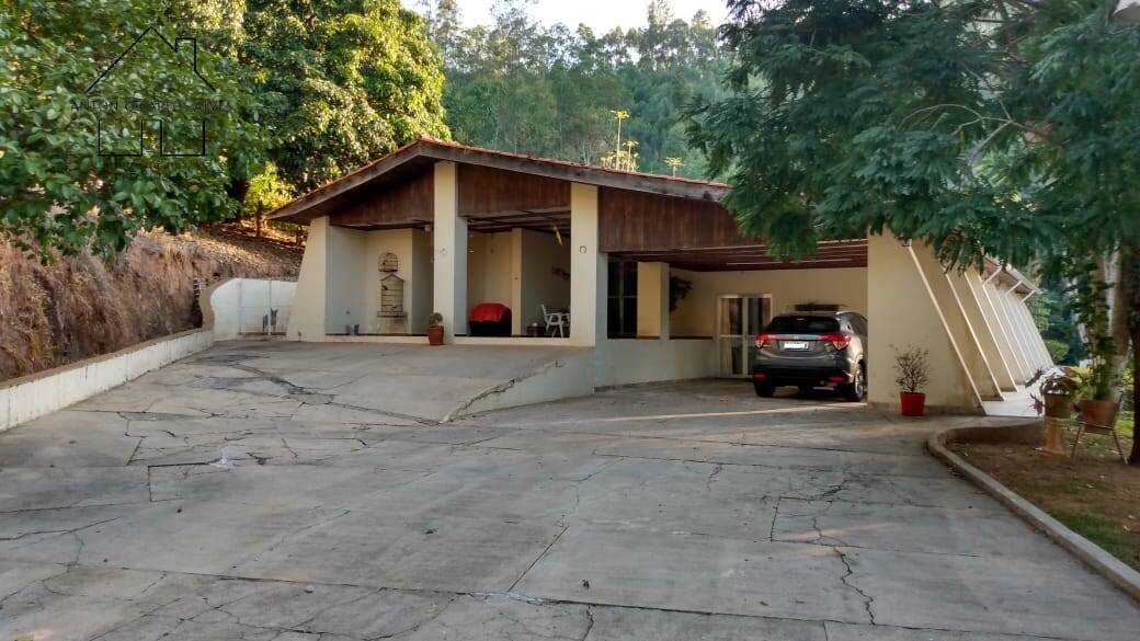 Fazenda à venda com 9 quartos, 600m² - Foto 42