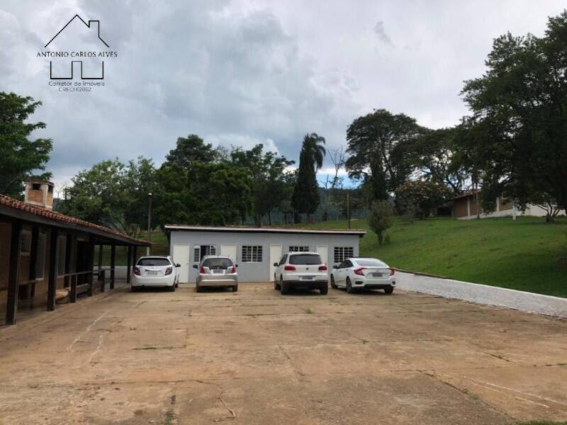 Fazenda à venda com 13 quartos, 1000m² - Foto 9