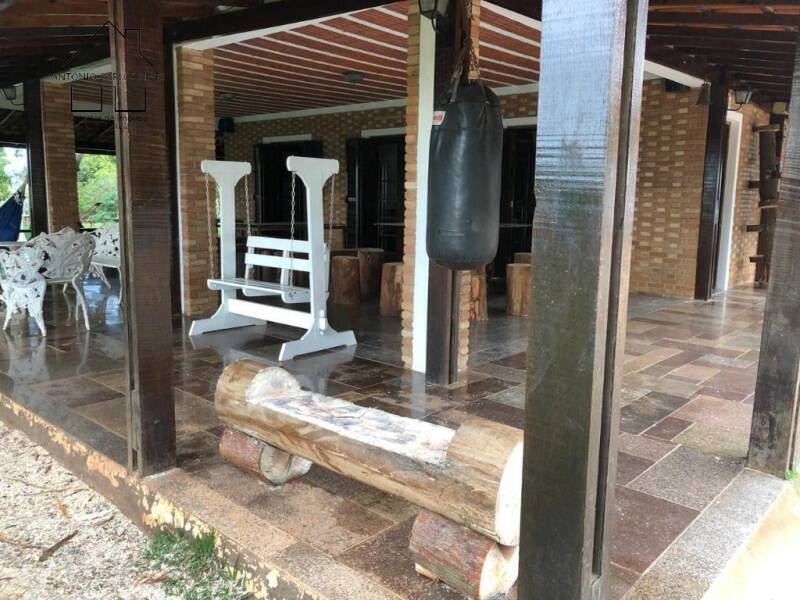 Fazenda à venda com 13 quartos, 1000m² - Foto 17