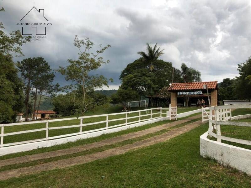 Fazenda à venda com 13 quartos, 1000m² - Foto 32