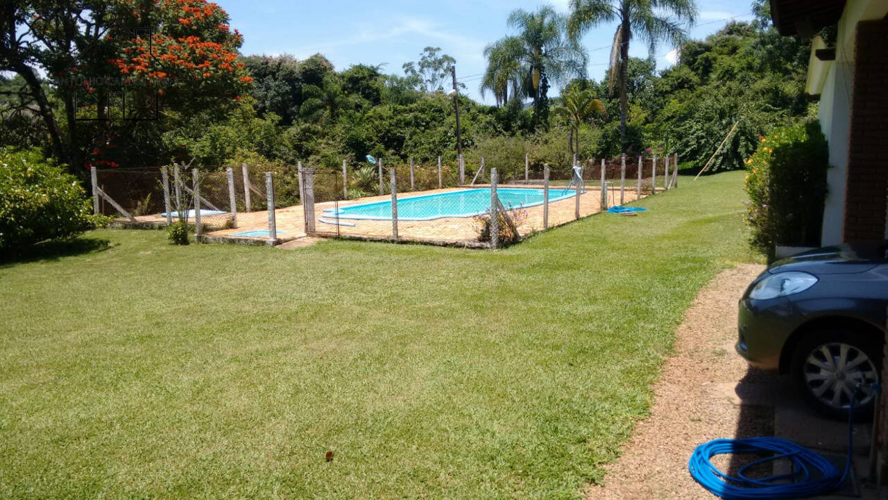 Fazenda à venda com 6 quartos, 300m² - Foto 2