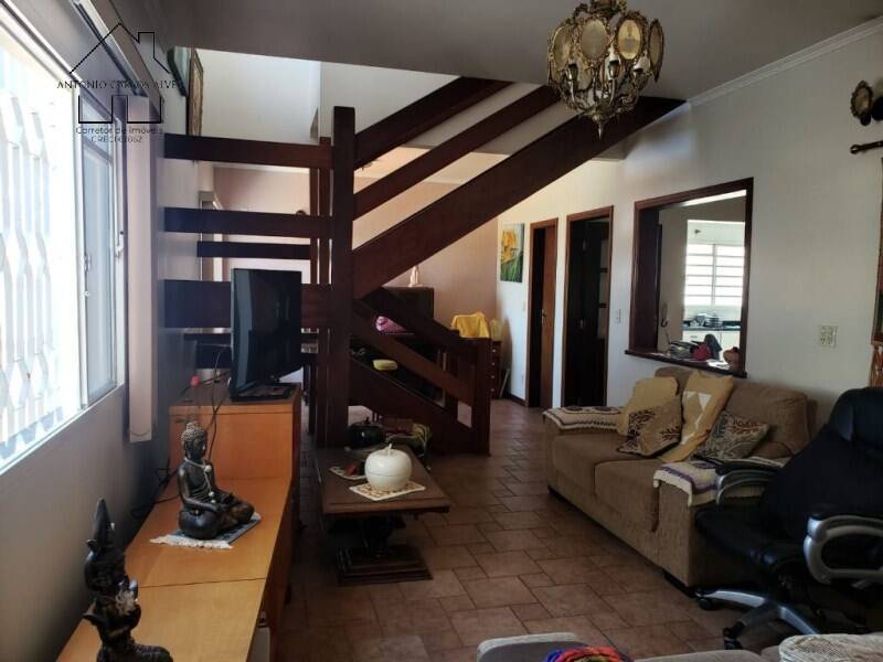 Casa à venda com 3 quartos, 250m² - Foto 18