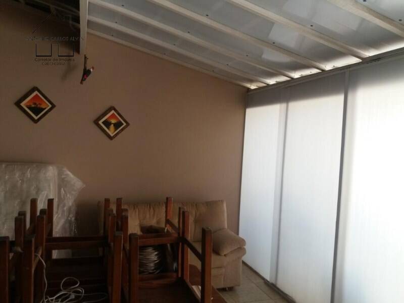 Casa à venda com 2 quartos, 100m² - Foto 15