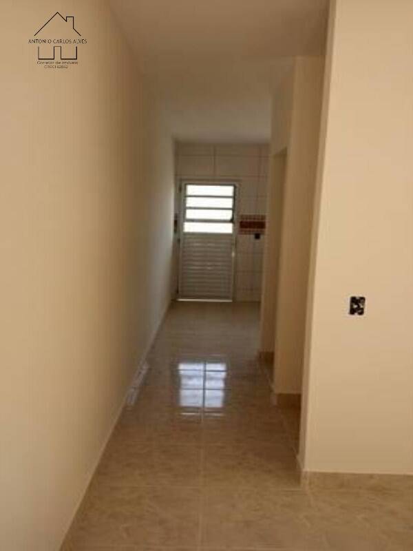 Casa à venda com 2 quartos, 56m² - Foto 15