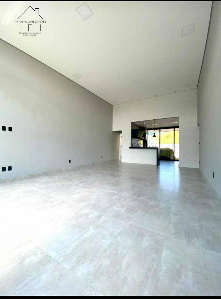 Casa de Condomínio à venda com 3 quartos, 200m² - Foto 4