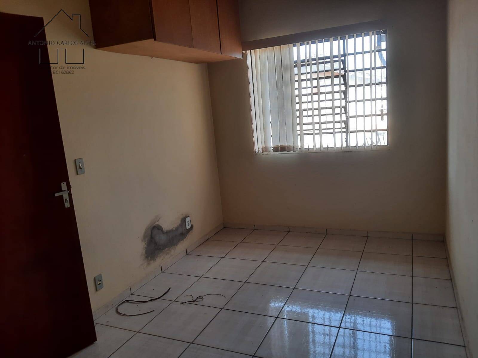 Sobrado à venda com 4 quartos, 372m² - Foto 56