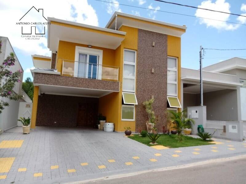 Casa à venda com 3 quartos, 200m² - Foto 1