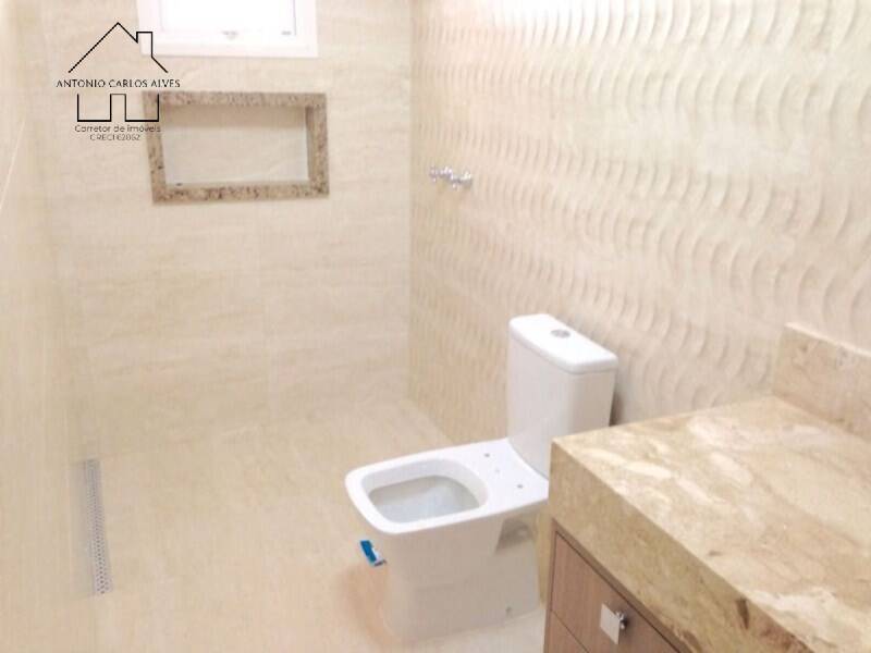 Casa à venda com 3 quartos, 200m² - Foto 15