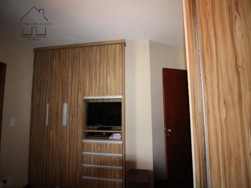 Sobrado à venda com 3 quartos, 400m² - Foto 31