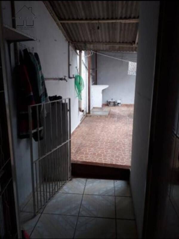 Sobrado à venda com 3 quartos, 50m² - Foto 17