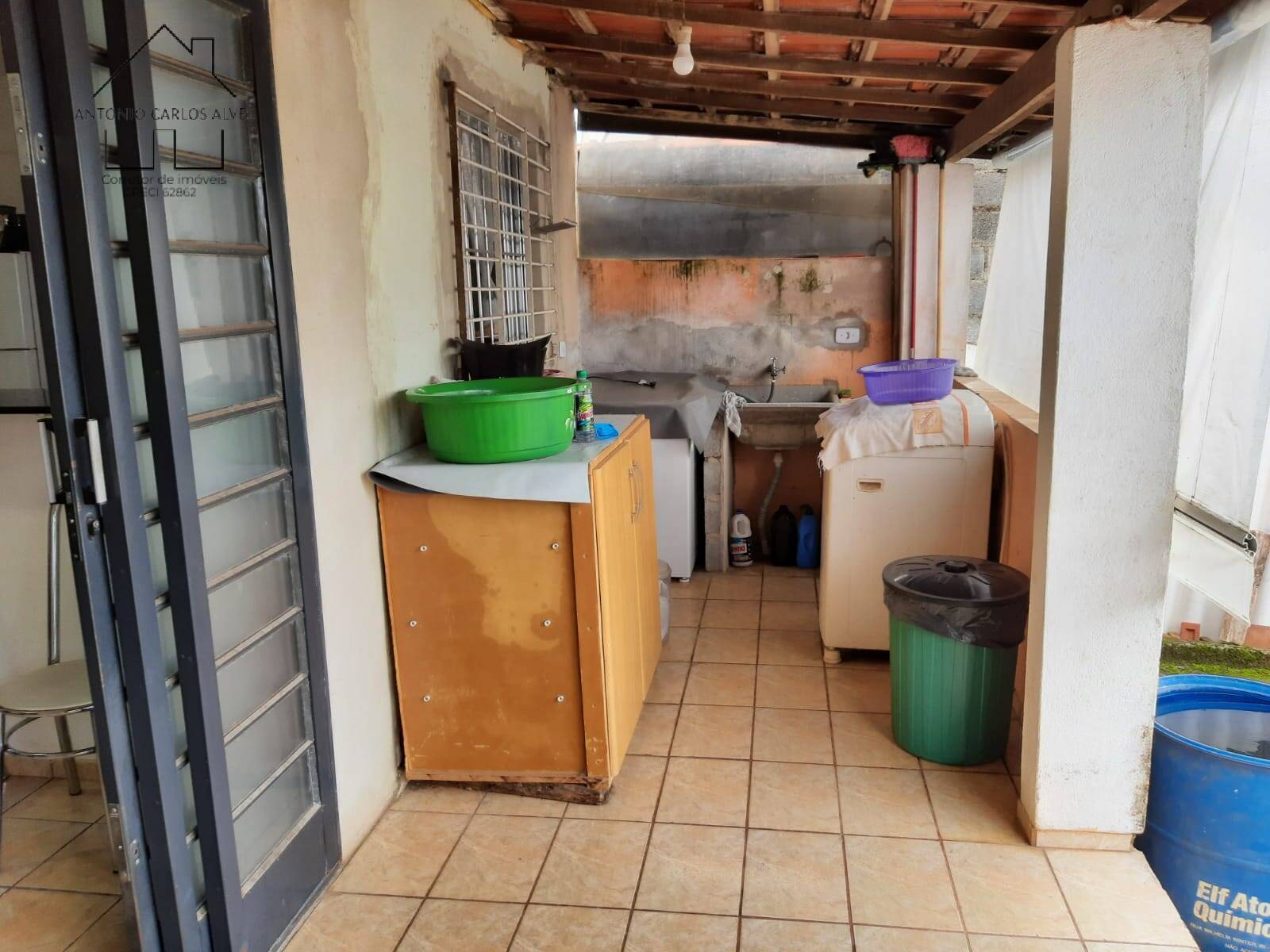 Casa à venda com 2 quartos, 100m² - Foto 7