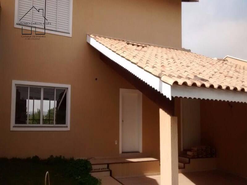 Casa à venda com 3 quartos, 180m² - Foto 2