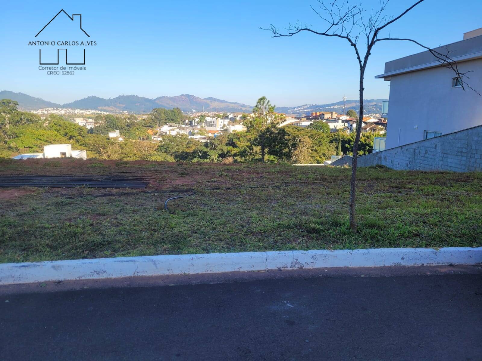 Terreno à venda, 582m² - Foto 1