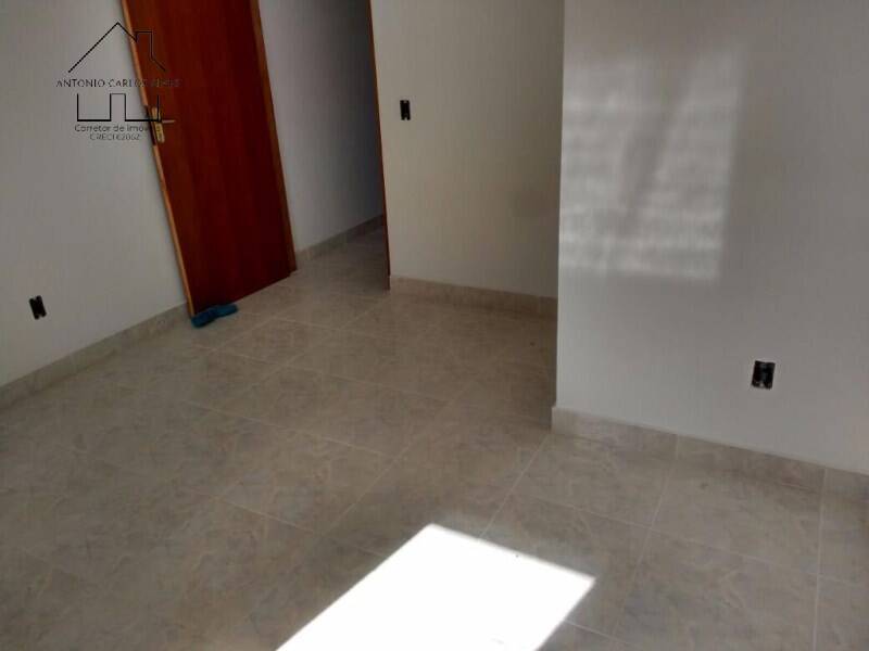 Casa à venda com 2 quartos, 55m² - Foto 16