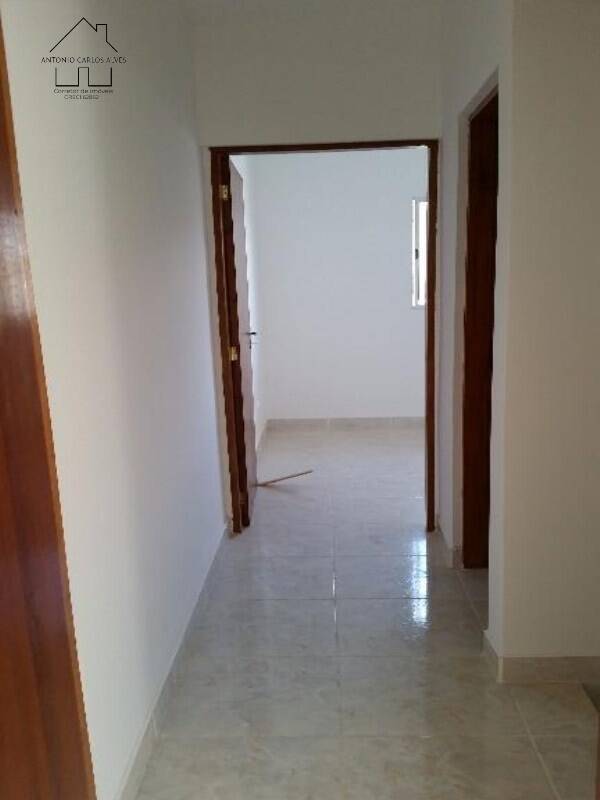 Casa à venda com 2 quartos, 55m² - Foto 12