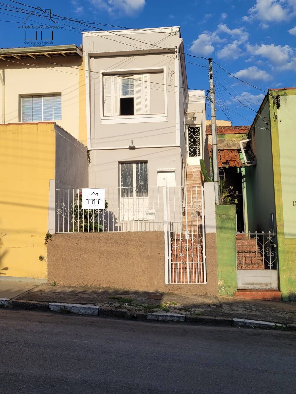 Sobrado à venda com 3 quartos, 50m² - Foto 1