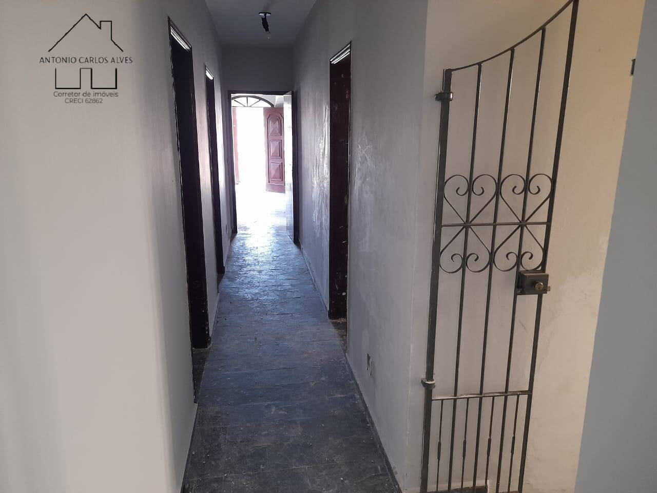 Sobrado à venda com 6 quartos, 320m² - Foto 32