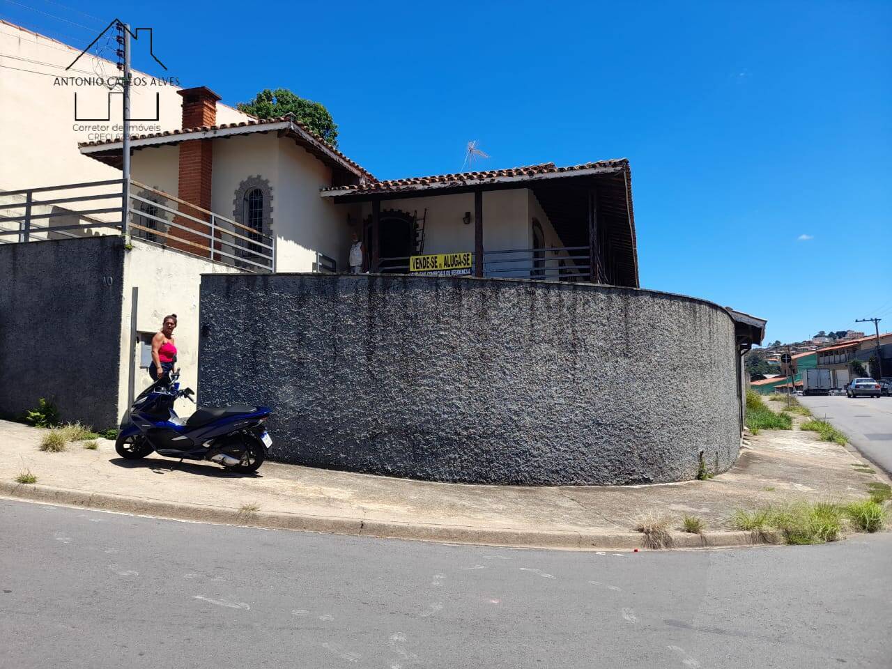 Sobrado à venda com 6 quartos, 320m² - Foto 37