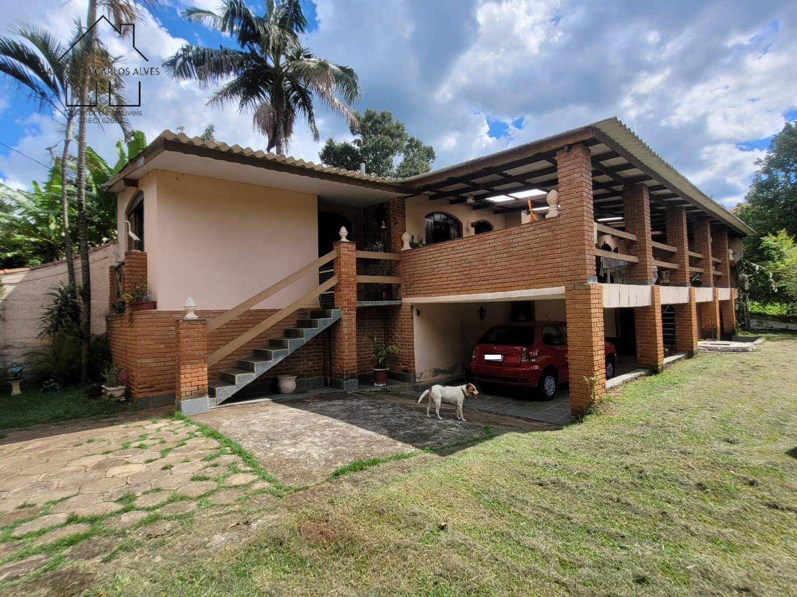 Fazenda à venda com 2 quartos, 200m² - Foto 2