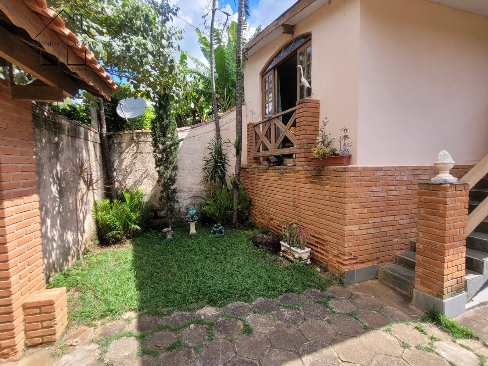 Fazenda à venda com 2 quartos, 200m² - Foto 3