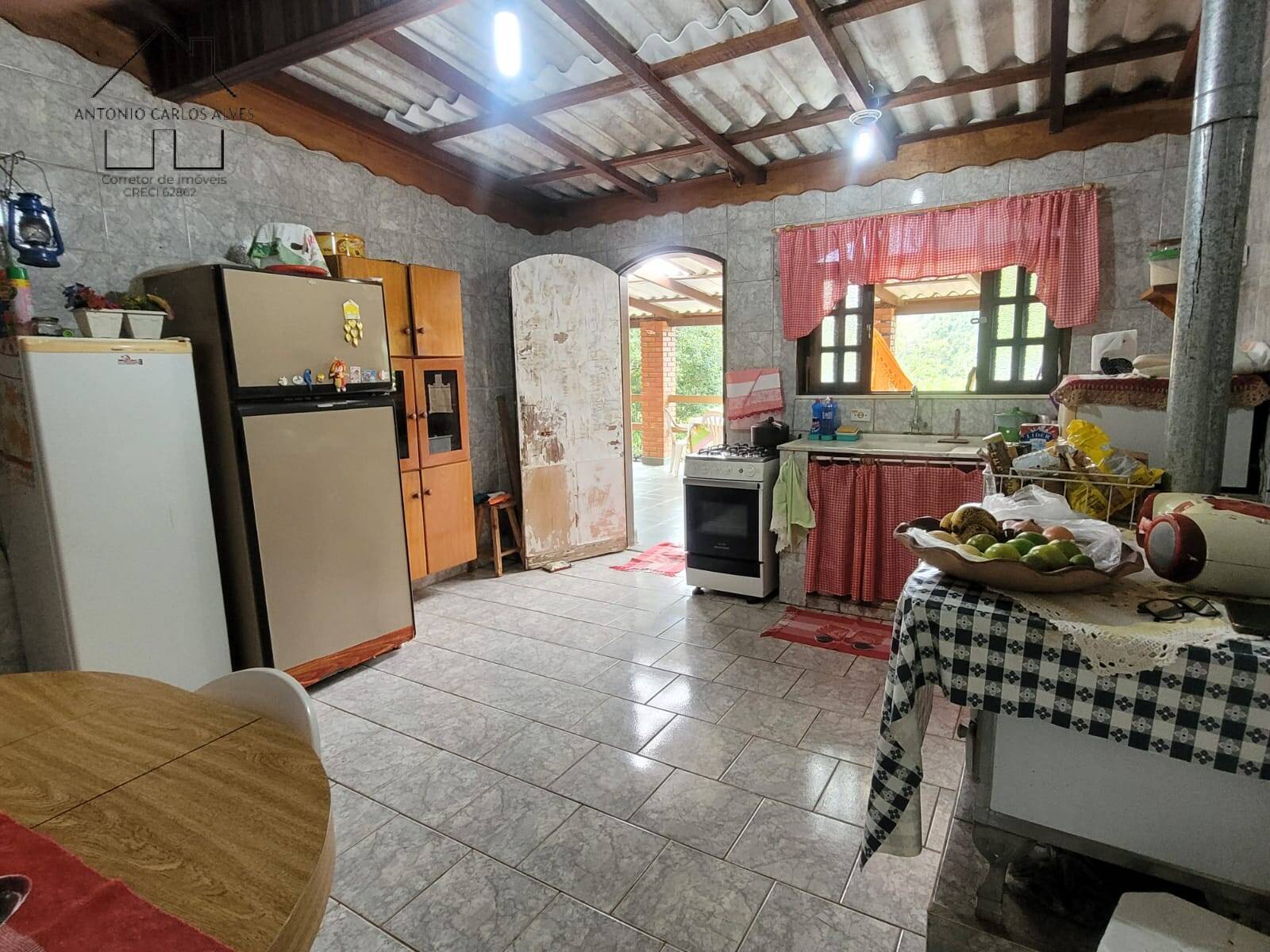 Fazenda à venda com 2 quartos, 200m² - Foto 8