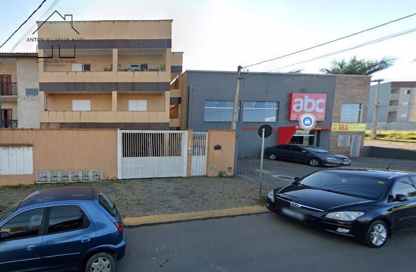 Apartamento à venda com 3 quartos, 96m² - Foto 2