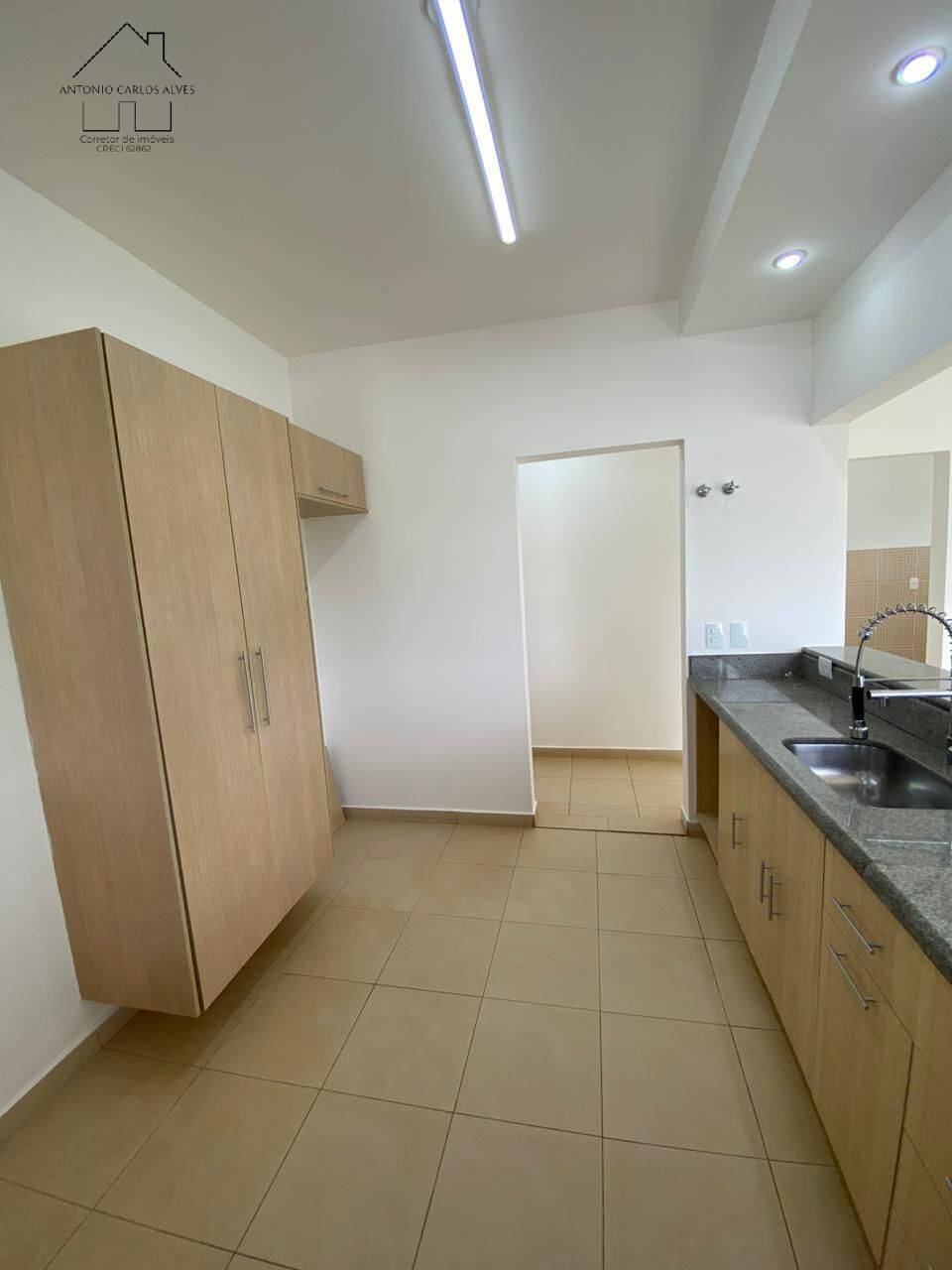 Casa à venda e aluguel com 3 quartos, 430m² - Foto 43