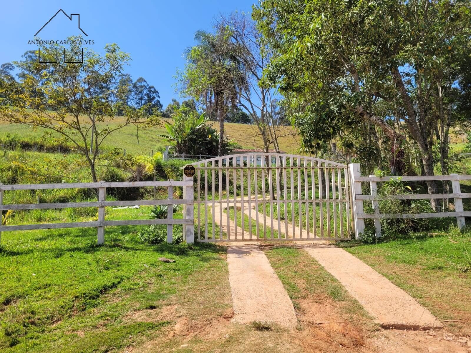 Fazenda à venda com 2 quartos, 200m² - Foto 60