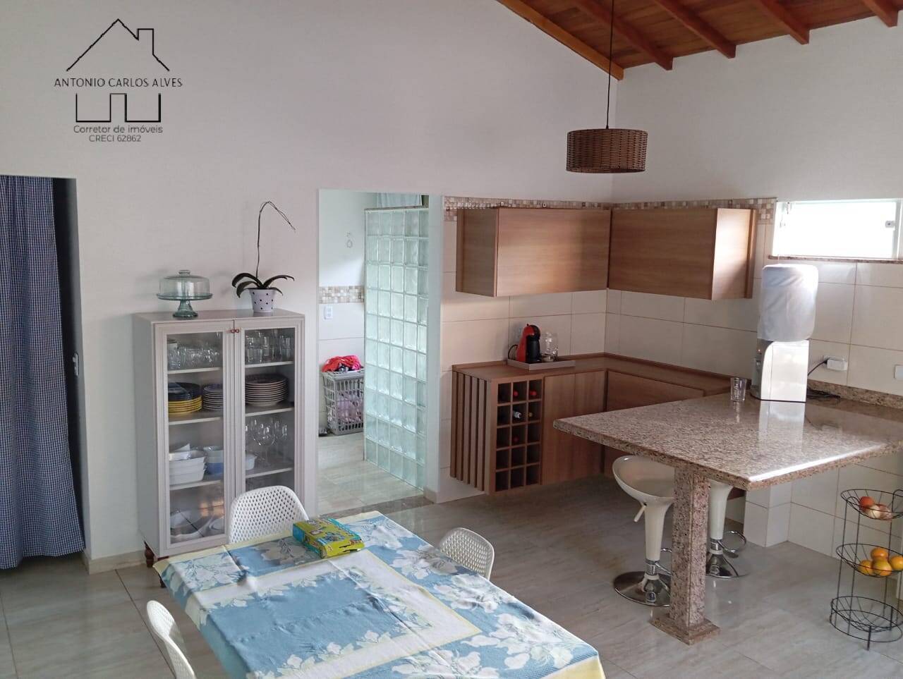 Casa à venda com 3 quartos, 250m² - Foto 10