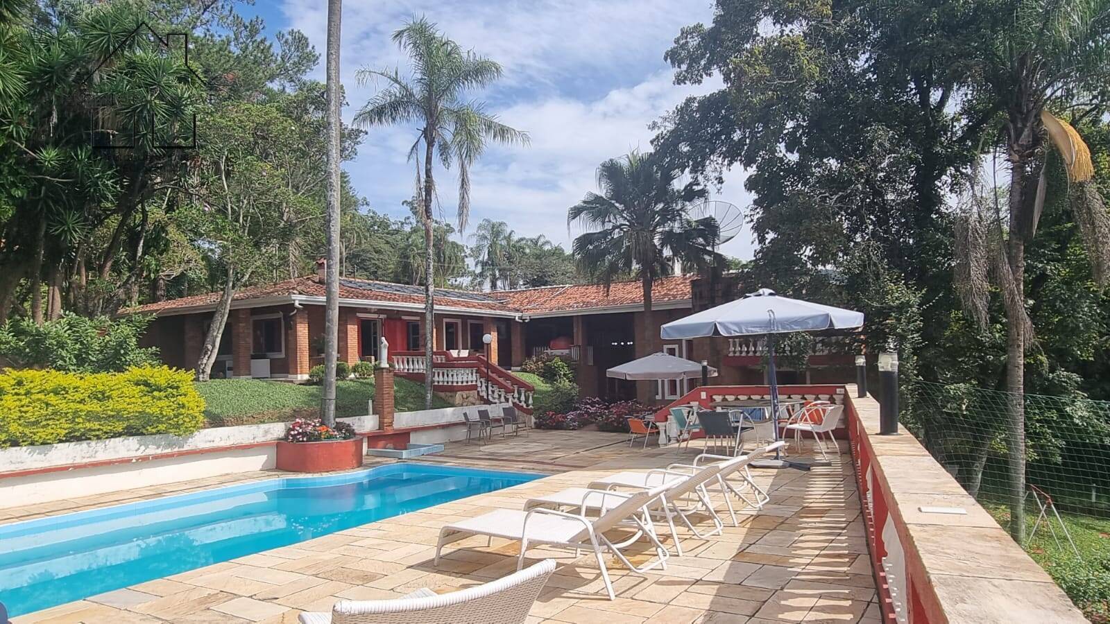 Fazenda à venda com 5 quartos, 800m² - Foto 18