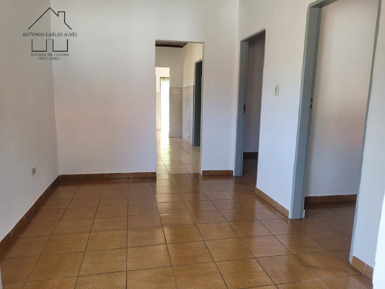 Casa à venda com 5 quartos, 146m² - Foto 11